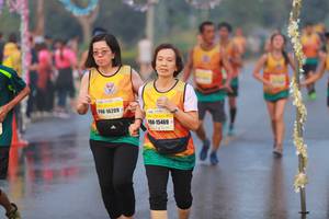 BIB: 16209, 15469
                            <button type="button" onclick="openModal(10041201)" class="btn btn-primary btn-sm float-right btn-popup" data-toggle="modal" data-target=".modal-high-quality">
                        <i class="fas fa-shopping-cart"></i> Add to Cart
                    </button>
                                            <button type="button" onclick="isThisMe(10041201, true)" class="btn btn-success btn-sm float-right btn-popup btn-isme hidden" data-toggle="tooltip" data-placement="bottom" title="นี่คือรูปของคุณใช่ไหม คลิกที่นี่เพื่อเอาเข้าอัลบั้ม">
                        <i class="fas fa-plus"></i> Add to album
                    </button>
                    <button type="button" onclick="isThisMe(10041201, false)" class="btn btn-warning btn-sm float-right btn-popup btn-isnotme hidden">
                        <i class="fas fa-ban"></i> Remove from album
                    </button>